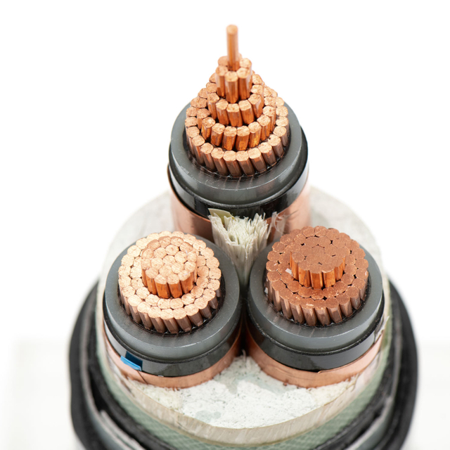 Câble d'alimentation isolé XLPE Avancé XLPE avec revêtement en PVC pour les cotes de 3,6 à 6 kV et 26-35KV