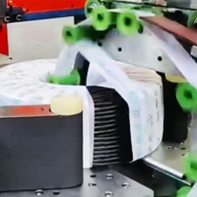 1860 Document automatique de la page du produit de la machine d'emballage enroulé, enroulé et rétractable