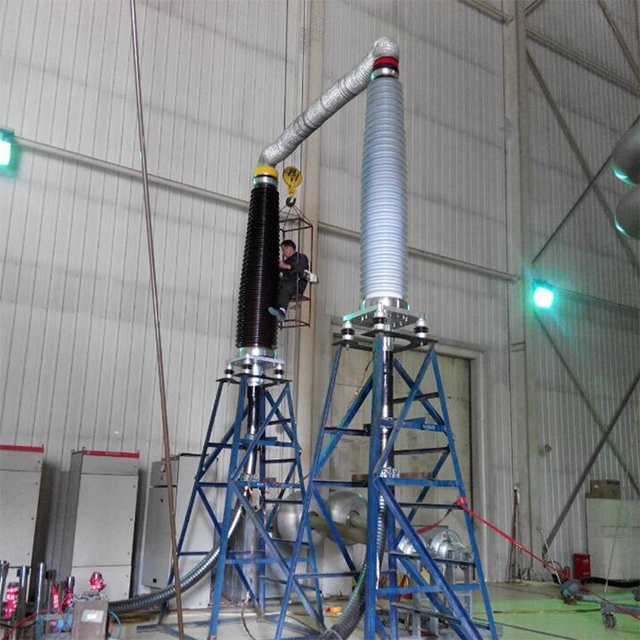 Accessoires de câble rétractable à froid: connecteurs, terminaisons, épisses et kits pour les câbles HV / MV